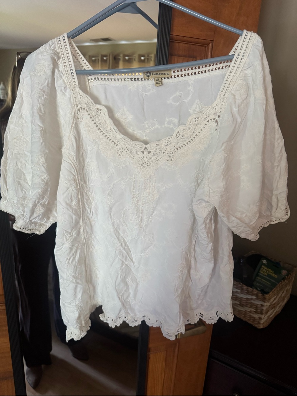 Democracy Cream Cotton Lace-Trim Peasant Blouse